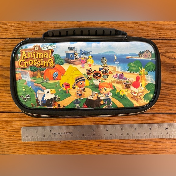 GUC Nintendo switch Animal Crossing carrying case - Picture 3 of 7